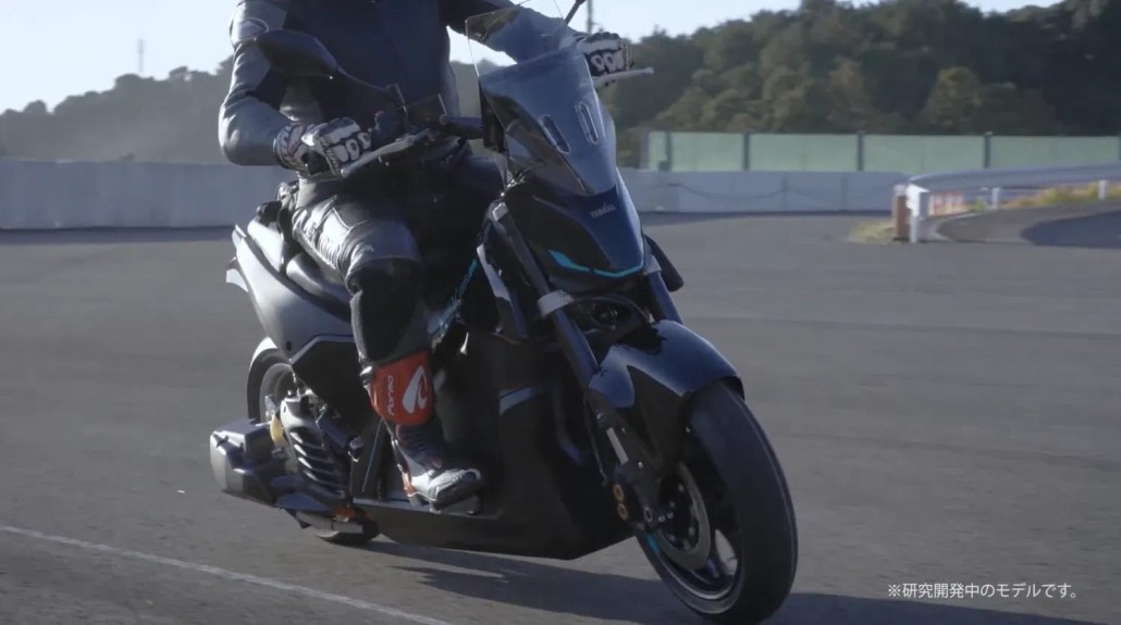 Yamaha Hybrid 4