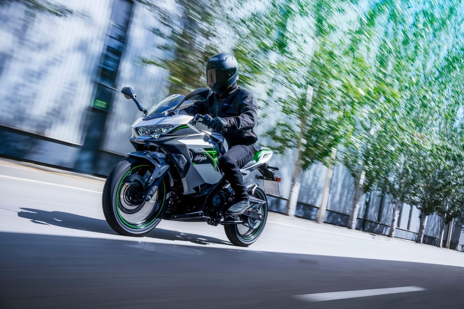 Kawasaki ruft Ninja e-1 und Z e-1 zurück – Akkuproblem könnte zu plötzlichem Stillstand führen 25 KawasakiNinjae 1