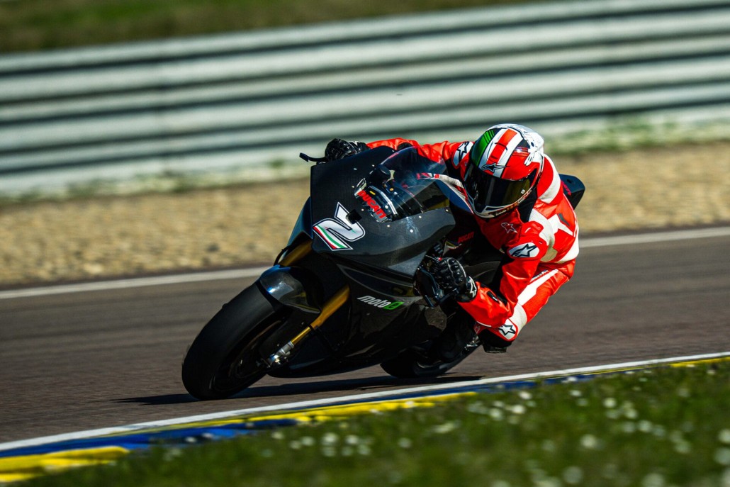 Ducati V21L 1