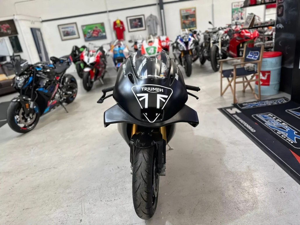 Speed Triple 1200 Trackbike 3 1