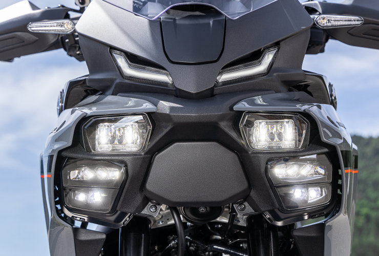Revolution in motorcycle headlights: Yamaha's Matrix LED technology in the Tracer 9 GT+ 51 2025 YAM MT09ATR EU SMX DET 006 03 1