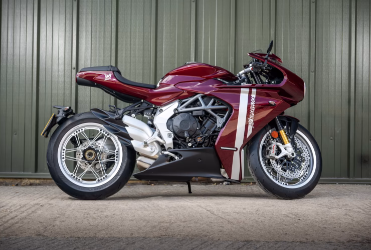 MV Agusta Superveloce 98 Limited Edition: A tribute to history with modern performance 36 Versteigerung Superveloce 98 Limited Edition