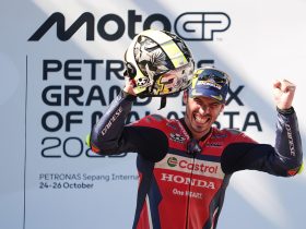 MotoGP Malaysia 2025: Alex Marquez celebrates commanding victory in Sepang – Bagnaia retires after tire failure 59 JoanMirMalaysia2025