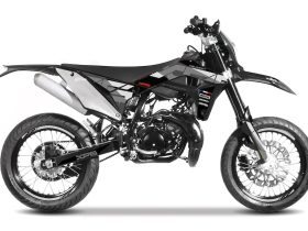 New Peugeot XP6: 50cc moped celebrates comeback in three versions 42 Peugeot XP6 2025 2 1