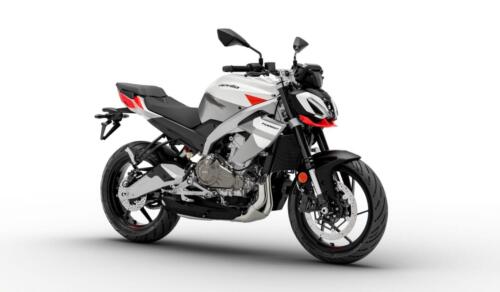 01 Aprilia_Tuono-457_Puma-Grey