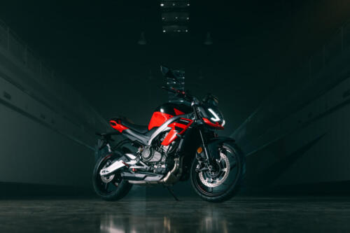 03 Aprilia Tuono 457
