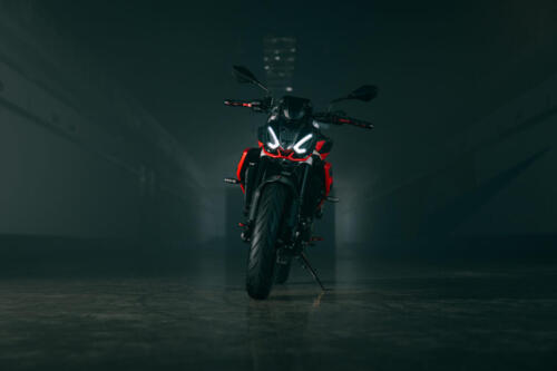 06 Aprilia Tuono 457