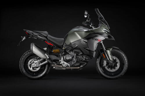 07 - MY25_MULTISTRADA_V2_GREEN _3__UC732391_High