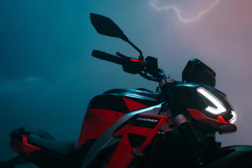 08 Aprilia Tuono 457
