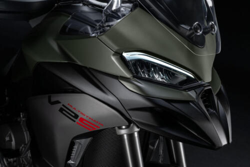 08 - MY25_MULTISTRADA_V2_GREEN _14__UC732393_High