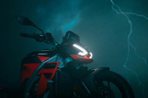 13 Aprilia Tuono 457