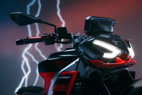 15 Aprilia Tuono 457