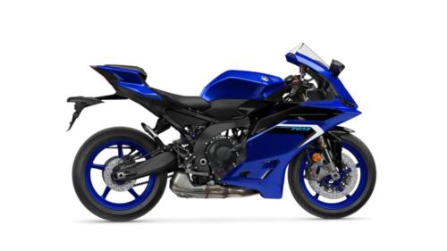 2025_YAM_YZF900R9_EU_DPBMC_360_006_03_preview_1