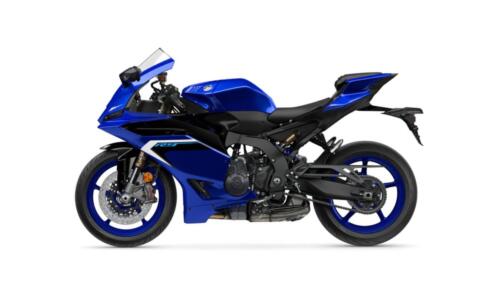 2025_YAM_YZF900R9_EU_DPBMC_360_023_03_preview_1
