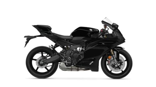 2025_YAM_YZF900R9_EU_MDNM6_STU_002_03_preview_1