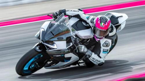 CFMoto 675 SR-R (3)_1