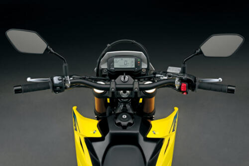 DR-Z400SRJM5_Cockpit
