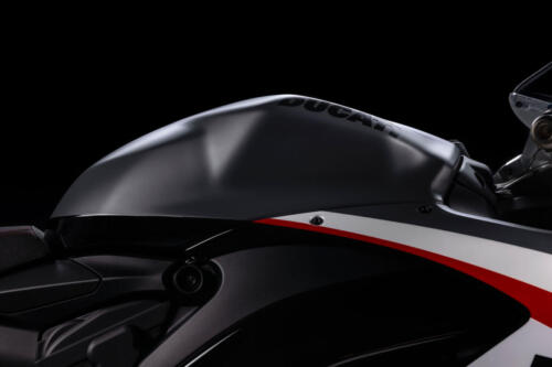 Ducati Panigale V2 Superquadro Final Edition (45)