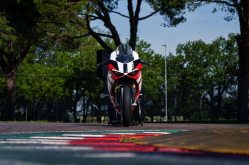 Ducati Panigale V2 Superquadro Final Edition (77)