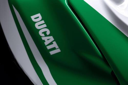 Ducati Panigale V4 Tricolore - 2025 (10)