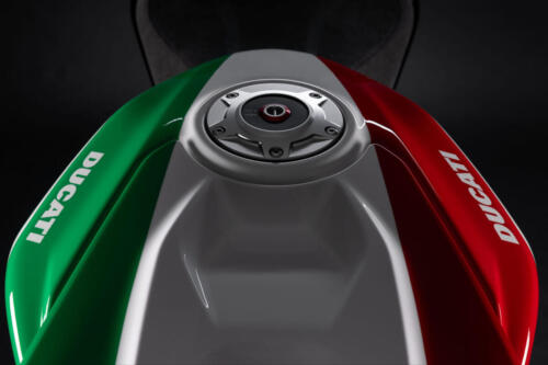 Ducati Panigale V4 Tricolore - 2025 (16)