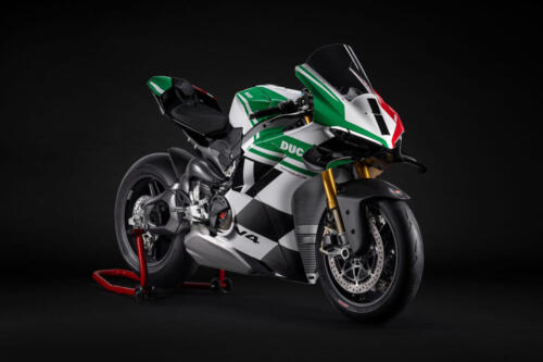 Ducati Panigale V4 Tricolore - 2025 (41)