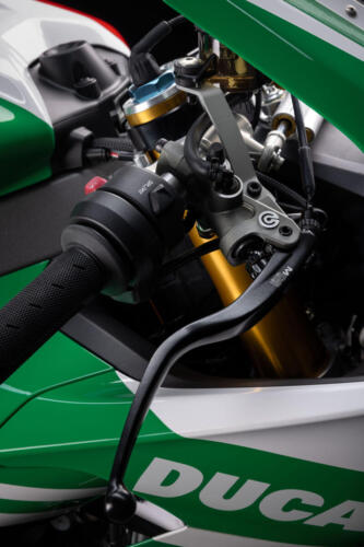 Ducati Panigale V4 Tricolore - 2025 (43)