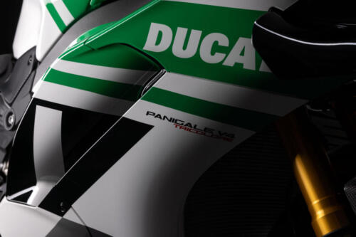 Ducati Panigale V4 Tricolore - 2025 (45)