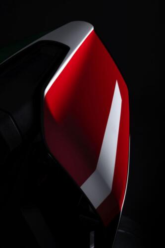 Ducati Panigale V4 Tricolore - 2025 (6)