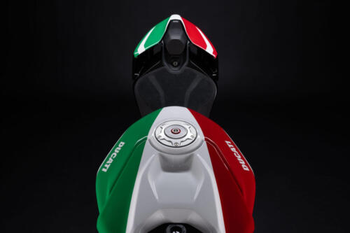 Ducati Panigale V4 Tricolore - 2025 (67)