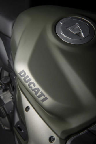 Ducati Streetfighter V2 Storm Green (17)