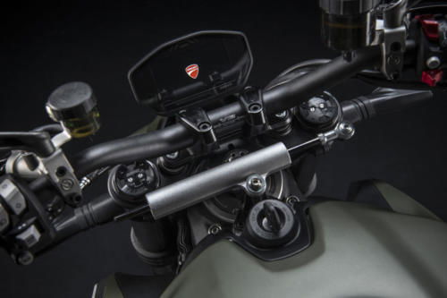 Ducati Streetfighter V2 Storm Green (26)