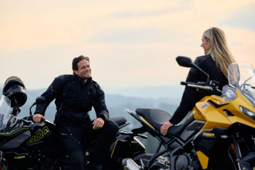 FAM_TigerSport800_MY25_08031_JP