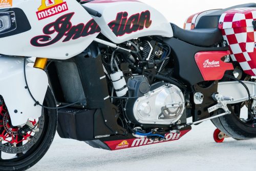 Indian Challenger Bonneville Rekord (15)