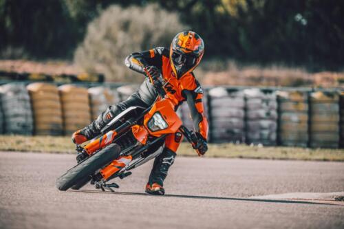 KTM 390 SMC R (18)