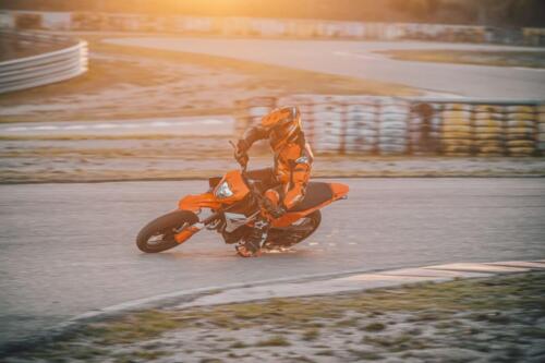 KTM 390 SMC R (32)
