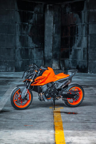 KTM 990 Duke - 2024 (12)
