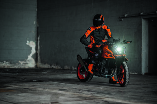 KTM 990 Duke - 2024 (17)