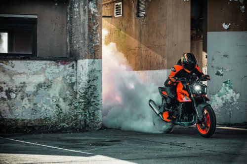 KTM 990 Duke - 2024 (27)