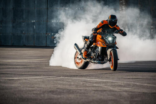 KTM 990 Duke - 2024 (38)