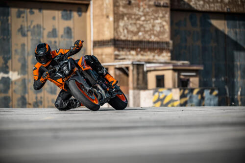 KTM 990 Duke - 2024 (54)