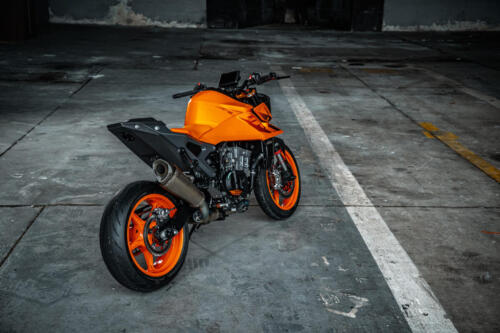 KTM 990 Duke - 2024 (6)
