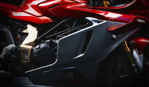 MV Agusta Superveloce 1000 Serie Oro (6)
