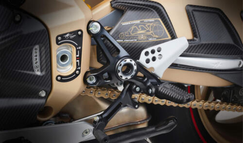 MV Agusta Superveloce 1000 Serie Oro (7)