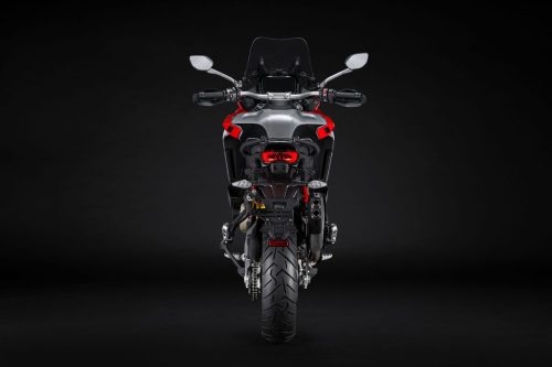 MY26_MULTISTRADA_V4_RALLY_DUCATI_RED _23__UC856452_High