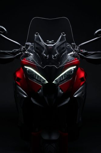 MY26_MULTISTRADA_V4_RALLY_DUCATI_RED _2__UC856434_High