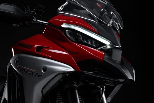 MY26_MULTISTRADA_V4_RALLY_DUCATI_RED _8__UC856438_High