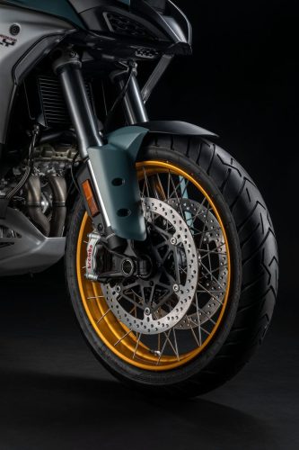 MY26_MULTISTRADA_V4_RALLY_JADE_GREEN _9__UC856400_High