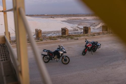 MY26_MULTISTRADA_V4_RALLY_STATICS_HERO _14__UC856395_High