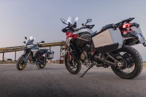 MY26_MULTISTRADA_V4_RALLY_STATICS_HERO _17__UC856398_High